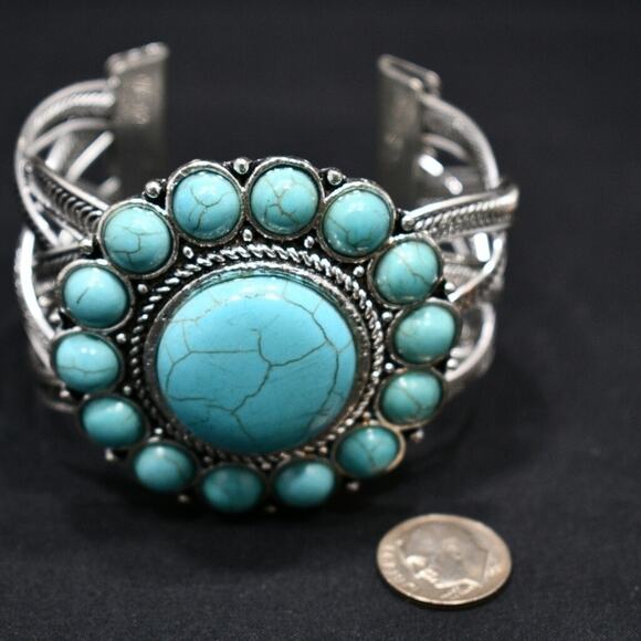 Vintage Silver Tone Cuff Bracelet Turquoise Howlite Cabochon Statement 7" - Picture 9 of 10